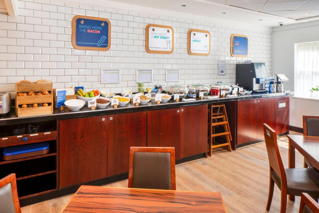Holiday Inn Express York By Ihg Exterior foto