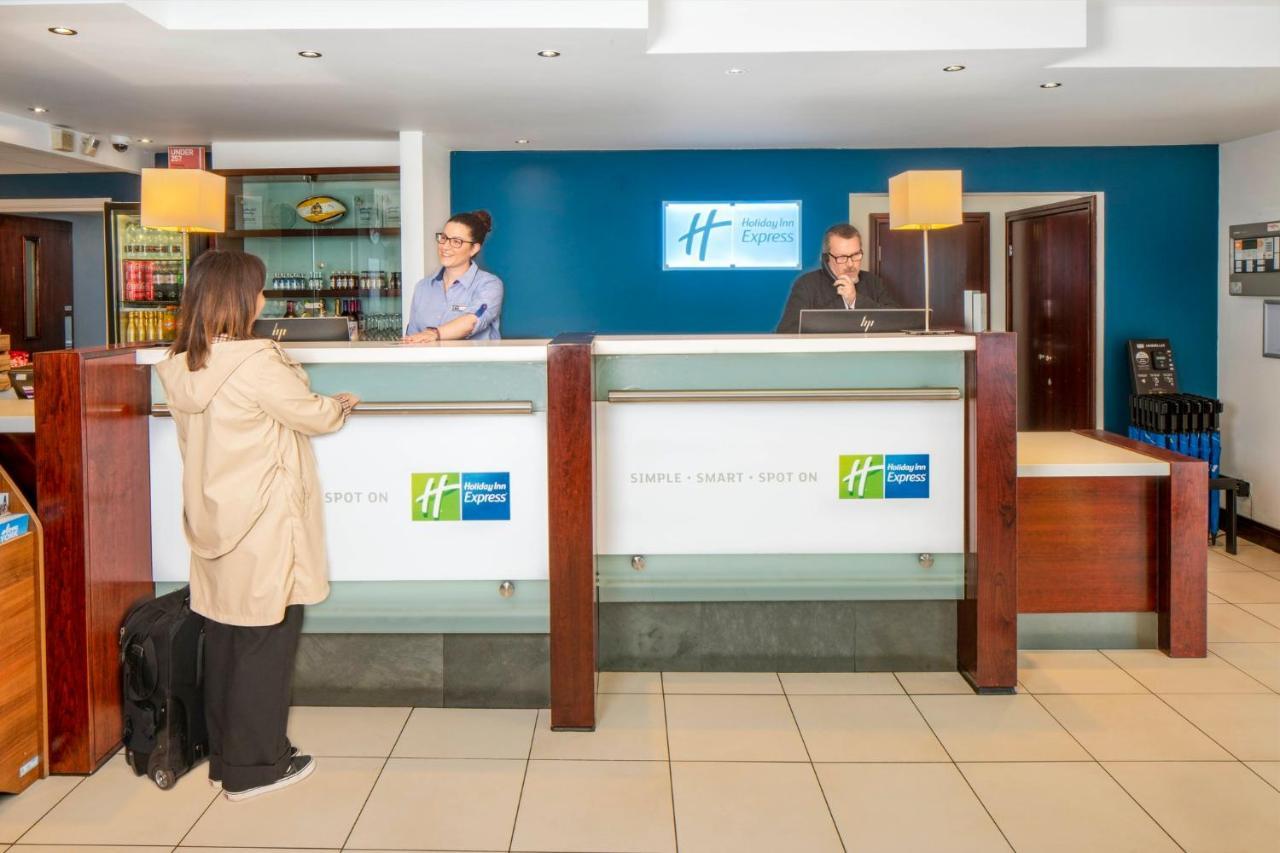 Holiday Inn Express York By Ihg Exterior foto